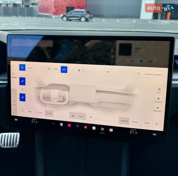 Лифтбек Tesla Model S 2023 в Киеве