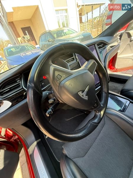 Ліфтбек Tesla Model S 2018 в Києві фото 18 Ліфтбек Tesla Model S 2018 в Києві
