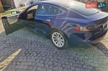 Лифтбек Tesla Model S 2016 в Киеве