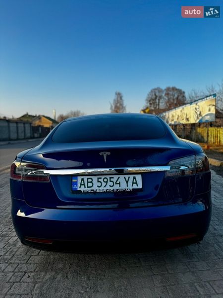Ліфтбек Tesla Model S 2016 в Вінниці
