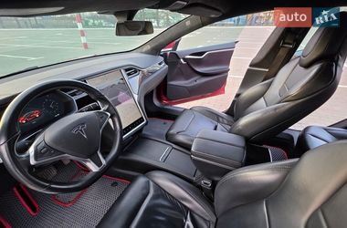 Лифтбек Tesla Model S 2017 в Одессе