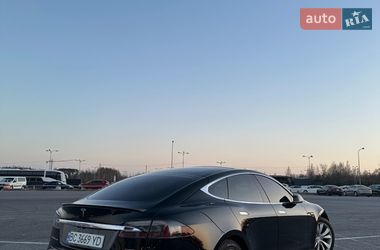 Лифтбек Tesla Model S 2014 в Львове