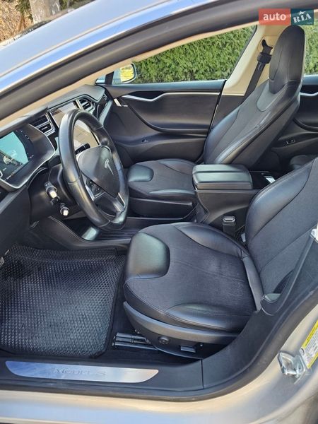 Лифтбек Tesla Model S 2015 в Судовой Вишне