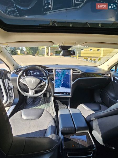 Ліфтбек Tesla Model S 2015 в Судовій Вишні