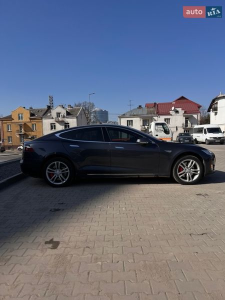 Лифтбек Tesla Model S 2015 в Львове фото 12 Лифтбек Tesla Model S 2015 в Львове