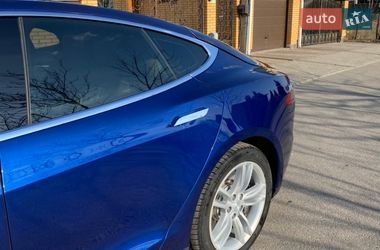 Ліфтбек Tesla Model S 2015 в Хмельницькому
