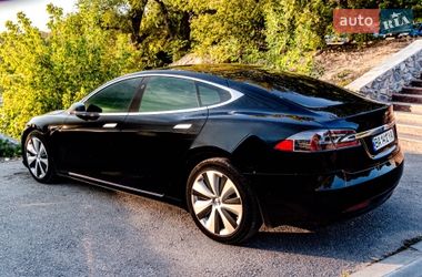 Ліфтбек Tesla Model S 2020 в Кропивницькому