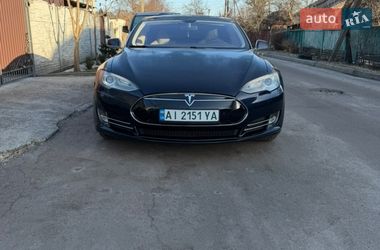 Ліфтбек Tesla Model S 2014 в Чернігові