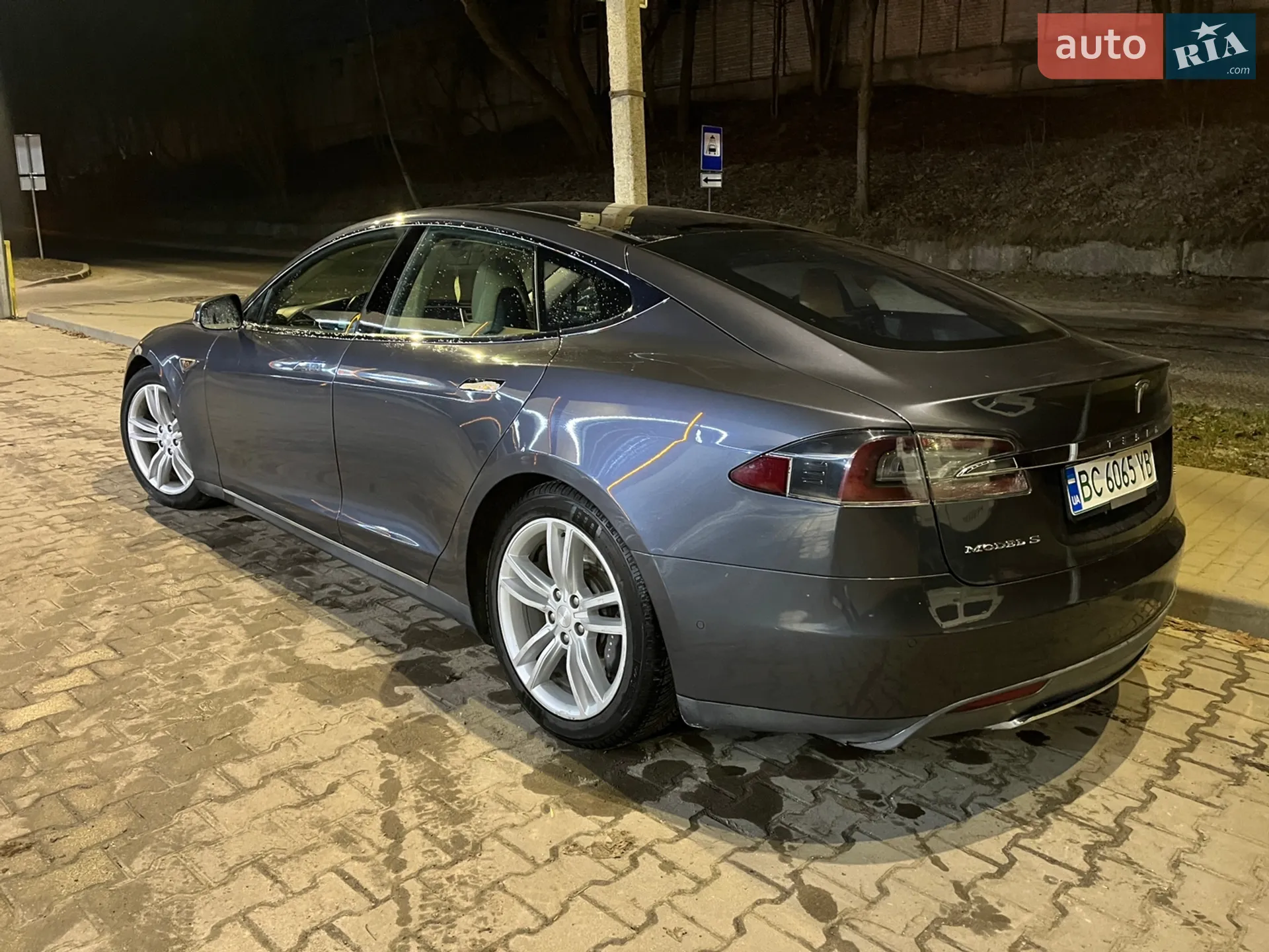 2015 Tesla Model S - мініатюра 4