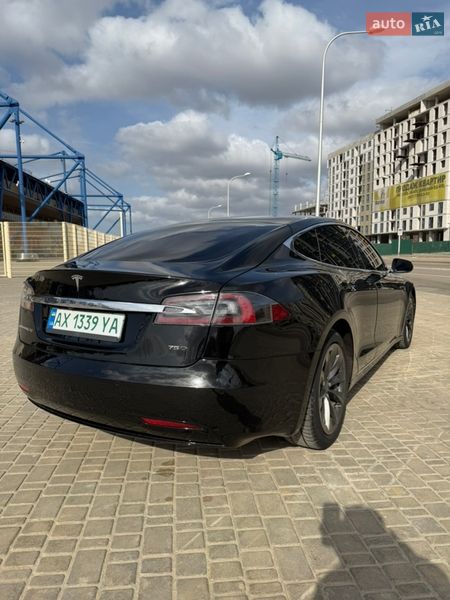 Ліфтбек Tesla Model S 2018 в Харкові