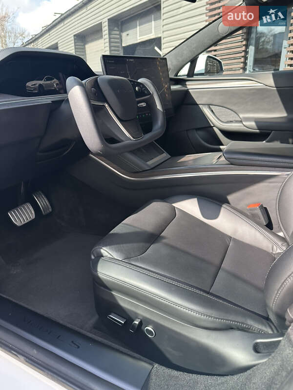 Ліфтбек Tesla Model S 2022 в Києві