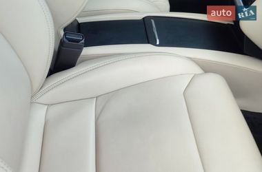 Лифтбек Tesla Model S 2017 в Киеве