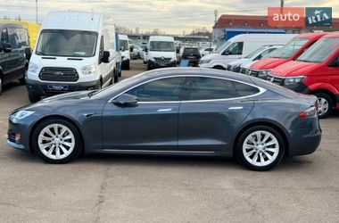 Лифтбек Tesla Model S 2017 в Киеве