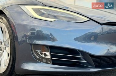 Лифтбек Tesla Model S 2017 в Киеве