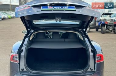 Лифтбек Tesla Model S 2017 в Киеве
