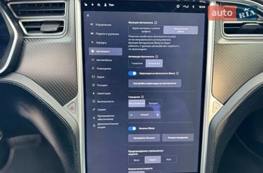 Лифтбек Tesla Model S 2017 в Киеве