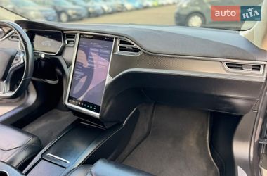 Лифтбек Tesla Model S 2017 в Киеве