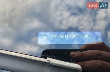 Лифтбек Tesla Model S 2017 в Киеве
