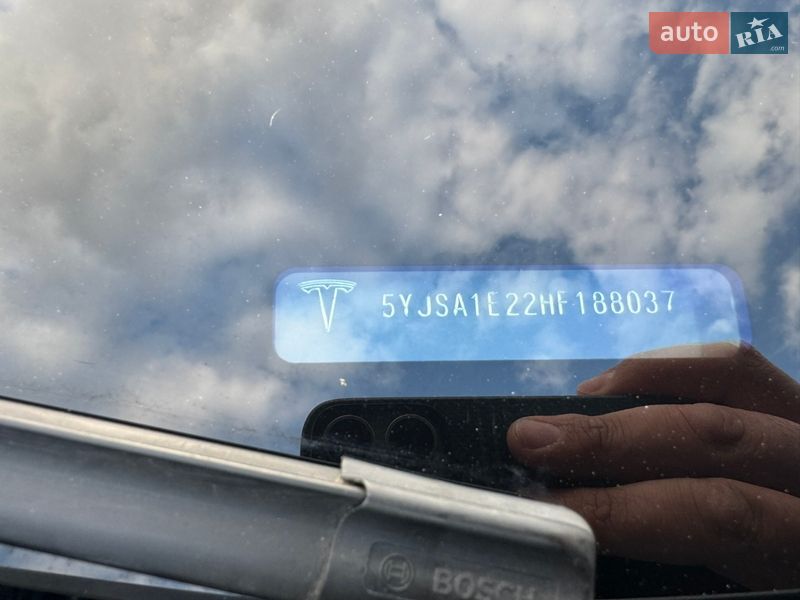 Ліфтбек Tesla Model S 2017 в Києві