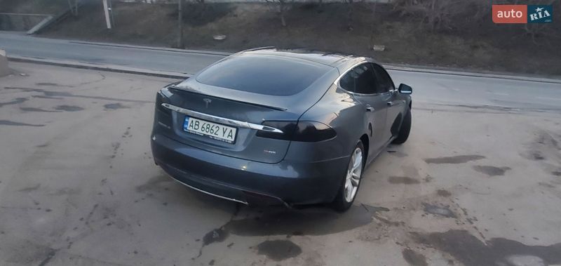 Лифтбек Tesla Model S 2014 в Виннице фото 5 Лифтбек Tesla Model S 2014 в Виннице