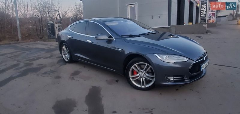Лифтбек Tesla Model S 2014 в Виннице фото 9 Лифтбек Tesla Model S 2014 в Виннице