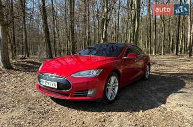 Лифтбек Tesla Model S 2014 в Ровно