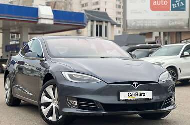 Лифтбек Tesla Model S 2020 в Одессе