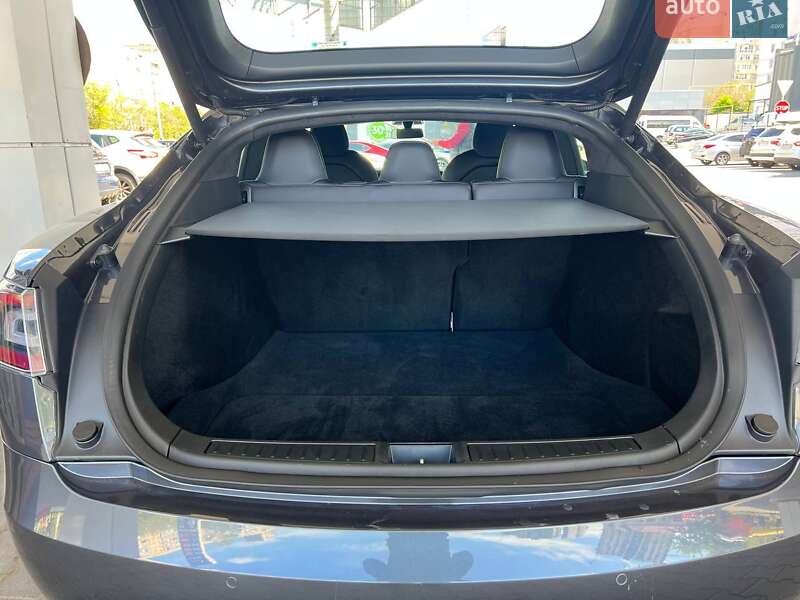Лифтбек Tesla Model S 2020 в Одессе