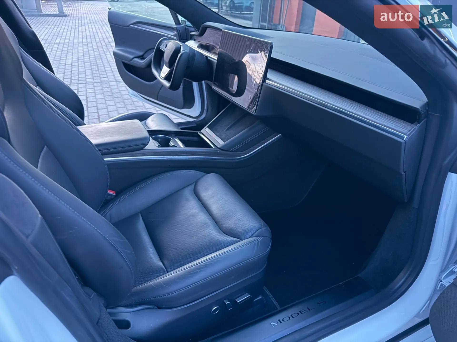 2022 Tesla Model S - мініатюра 19