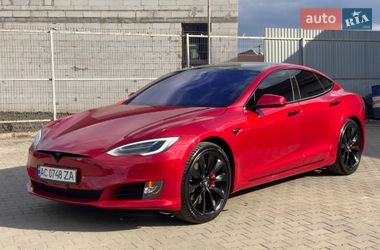 Лифтбек Tesla Model S 2020 в Луцке