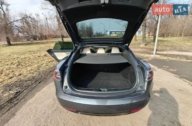 Лифтбек Tesla Model S 2020 в Кривом Роге