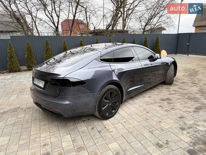Лифтбек Tesla Model S 2021 в Виннице