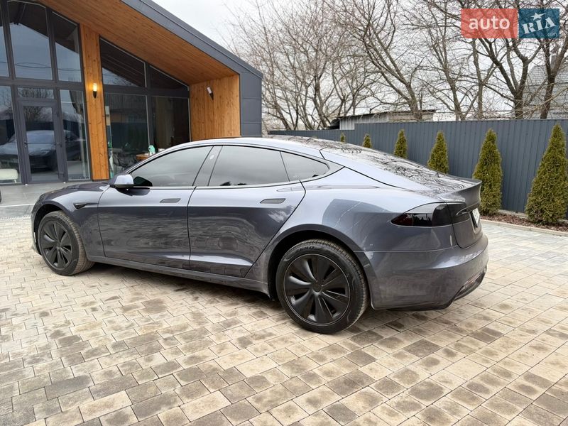 Лифтбек Tesla Model S 2021 в Виннице