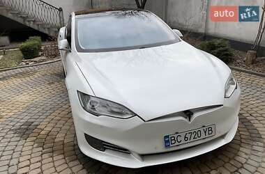 Лифтбек Tesla Model S 2014 в Львове