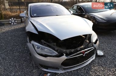 Лифтбек Tesla Model S 2014 в Дрогобыче