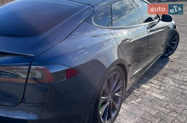 Лифтбек Tesla Model S 2018 в Борисполе
