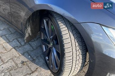 Лифтбек Tesla Model S 2018 в Борисполе