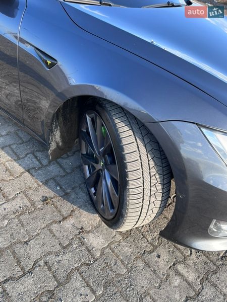 Лифтбек Tesla Model S 2018 в Борисполе