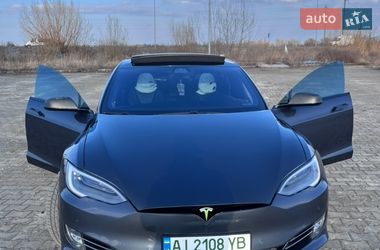 Лифтбек Tesla Model S 2018 в Борисполе