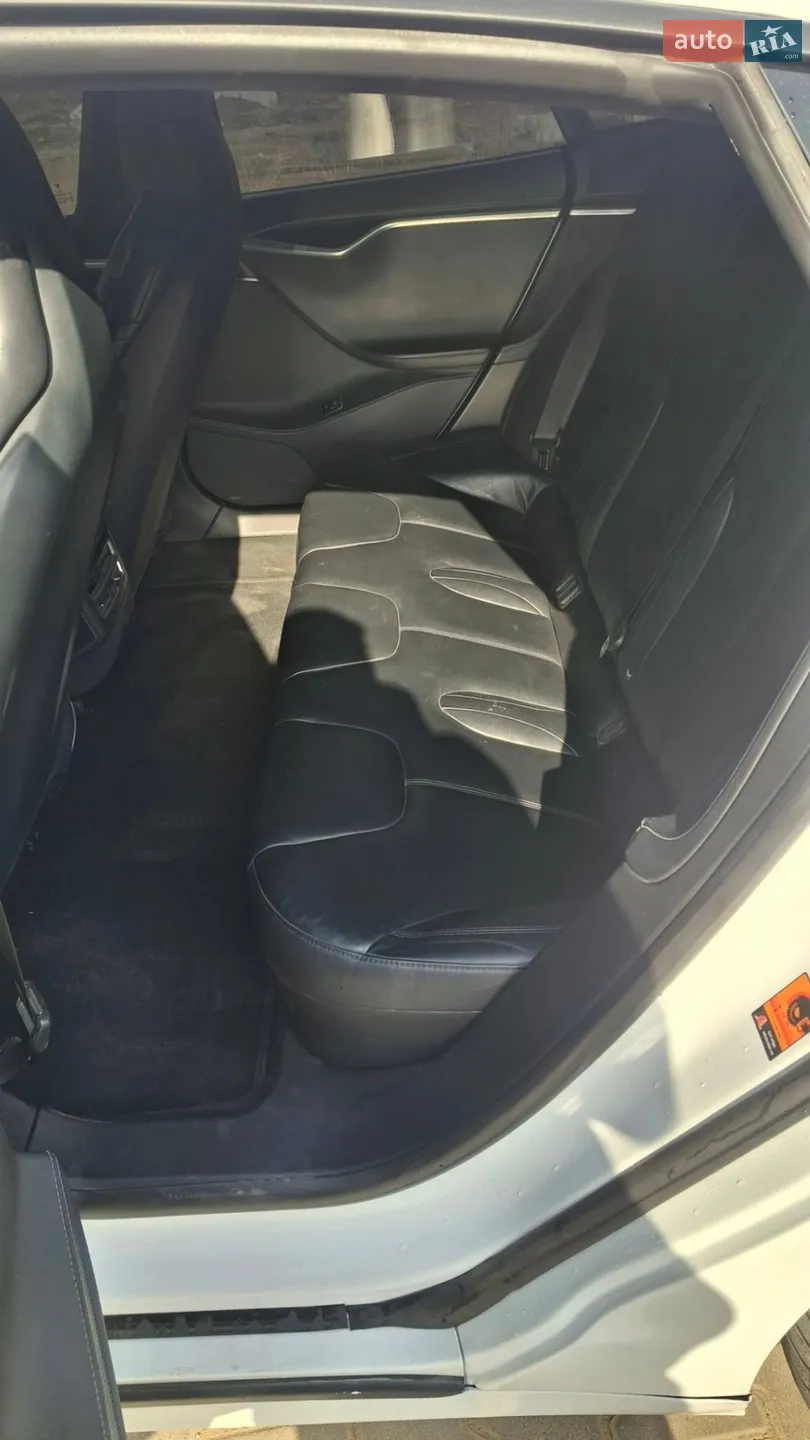 2015 Tesla Model S - мініатюра 25