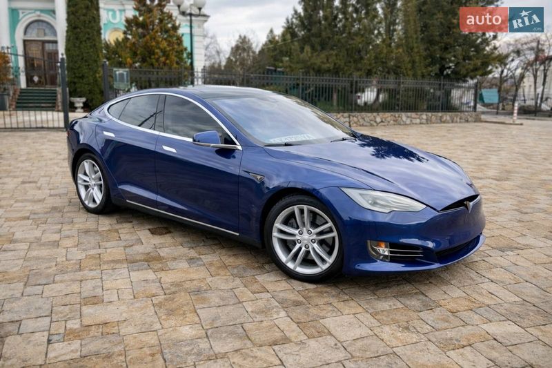 Лифтбек Tesla Model S 2015 в Харькове