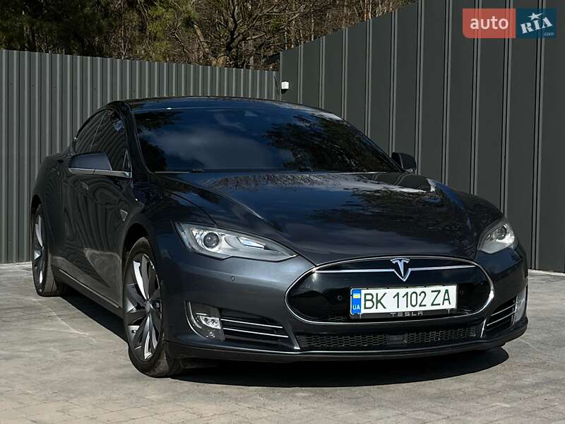 Tesla Model S 2015 Tesla Model S 2015
