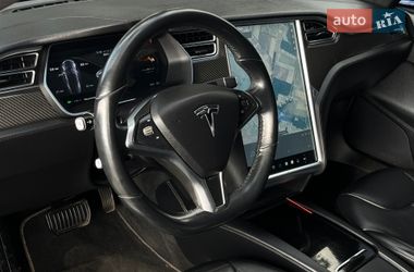Лифтбек Tesla Model S 2015 в Смыге