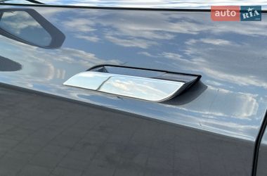 Лифтбек Tesla Model S 2015 в Смыге