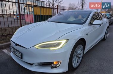 Лифтбек Tesla Model S 2020 в Борисполе