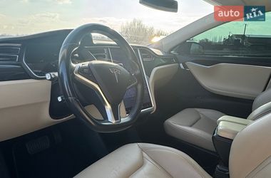 Лифтбек Tesla Model S 2015 в Киеве