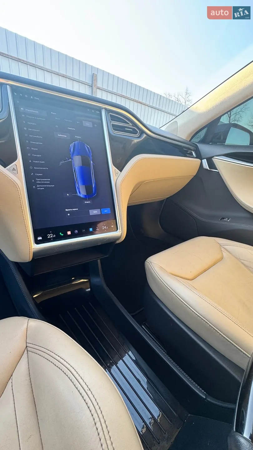 2015 Tesla Model S - мініатюра 21