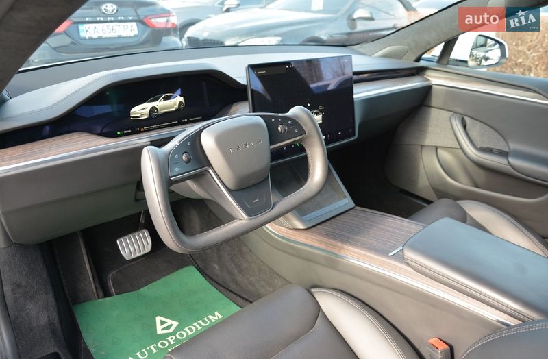 Лифтбек Tesla Model S 2022 в Киеве фото 17 Лифтбек Tesla Model S 2022 в Киеве