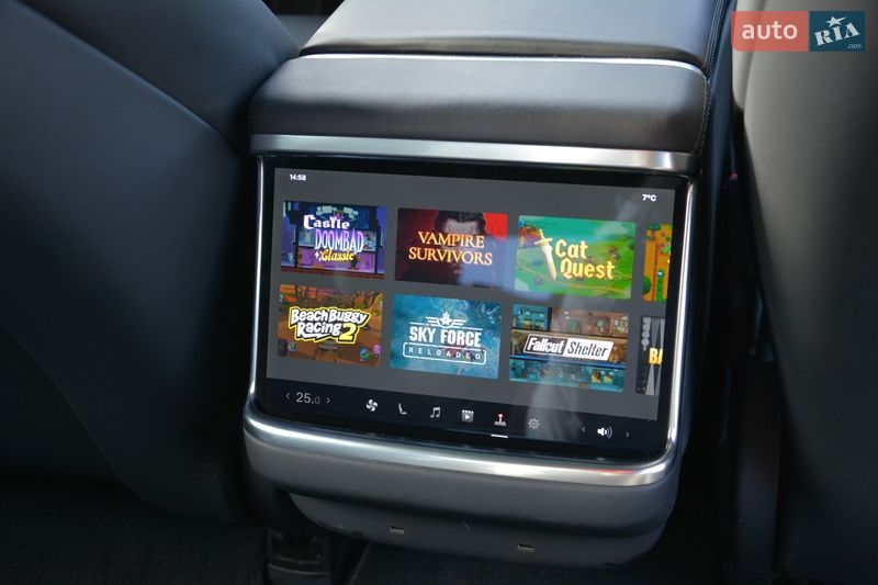 Лифтбек Tesla Model S 2022 в Киеве фото 61 Лифтбек Tesla Model S 2022 в Киеве