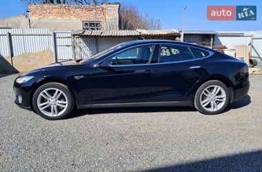 Лифтбек Tesla Model S 2014 в Радехове